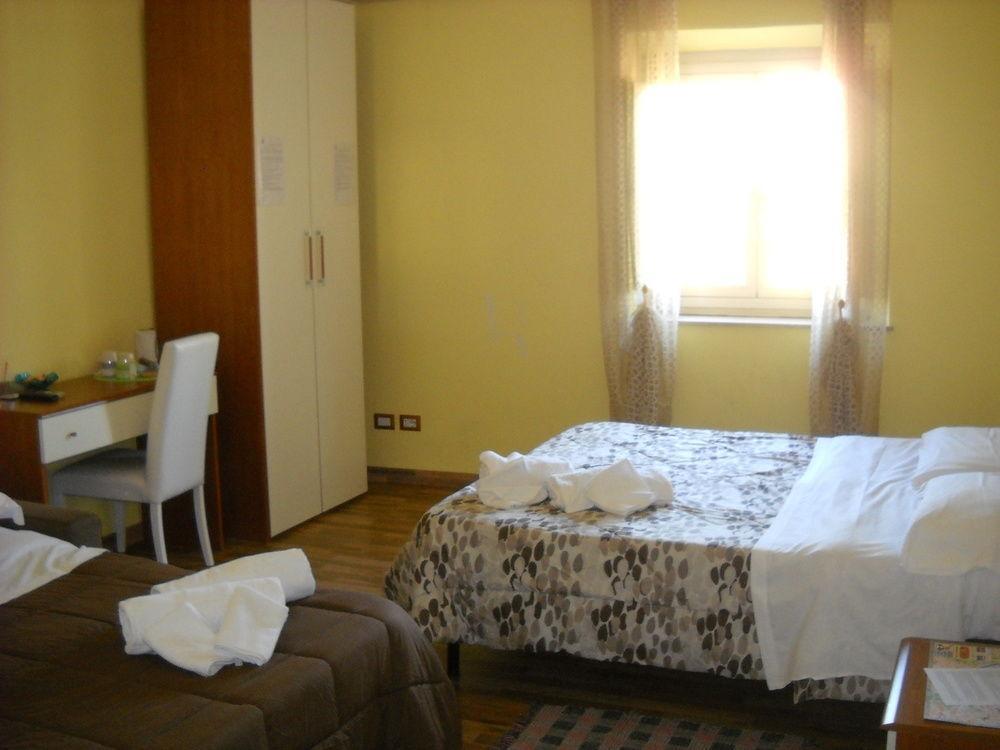 Rome'S Best Holidays Guest House ภายนอก รูปภาพ